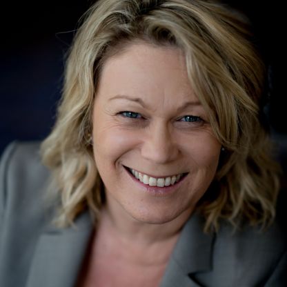 De Martini, Sonja